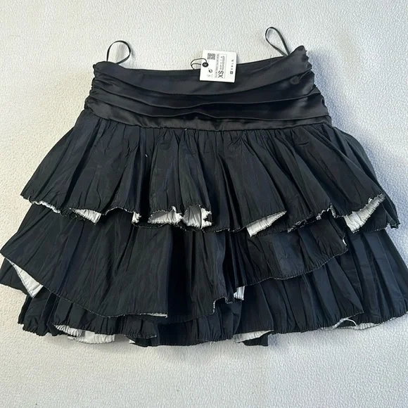 Zara Sold Out Black Ruffle Layered Mini Skirt - Picture 4 of 8